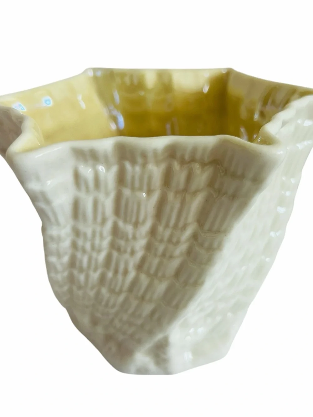 Vintage Belleek Ireland Spiral Limpet Shell Vase
